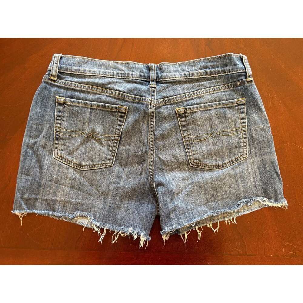Lucky Brand The Bermuda Cutoff Denim Jean Shorts Distressed Size 10 US 30 - Picture 3 of 9